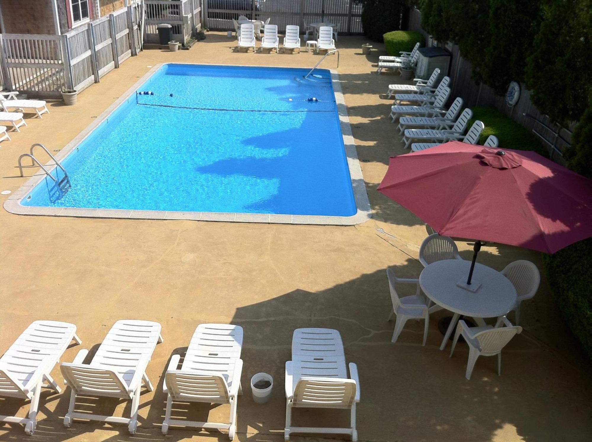 Holiday Hill Inn & Suites Pelabuhan Dennis Luaran gambar