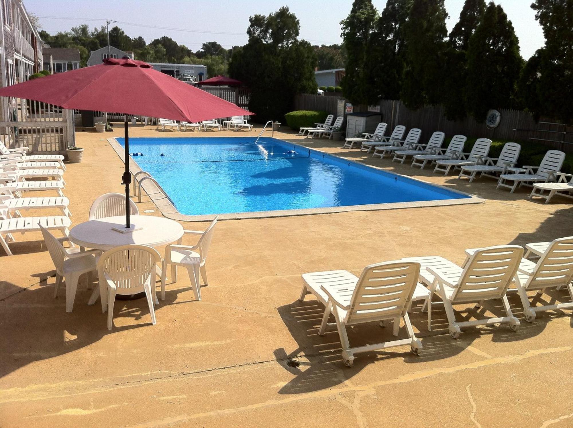 Holiday Hill Inn & Suites Pelabuhan Dennis Luaran gambar