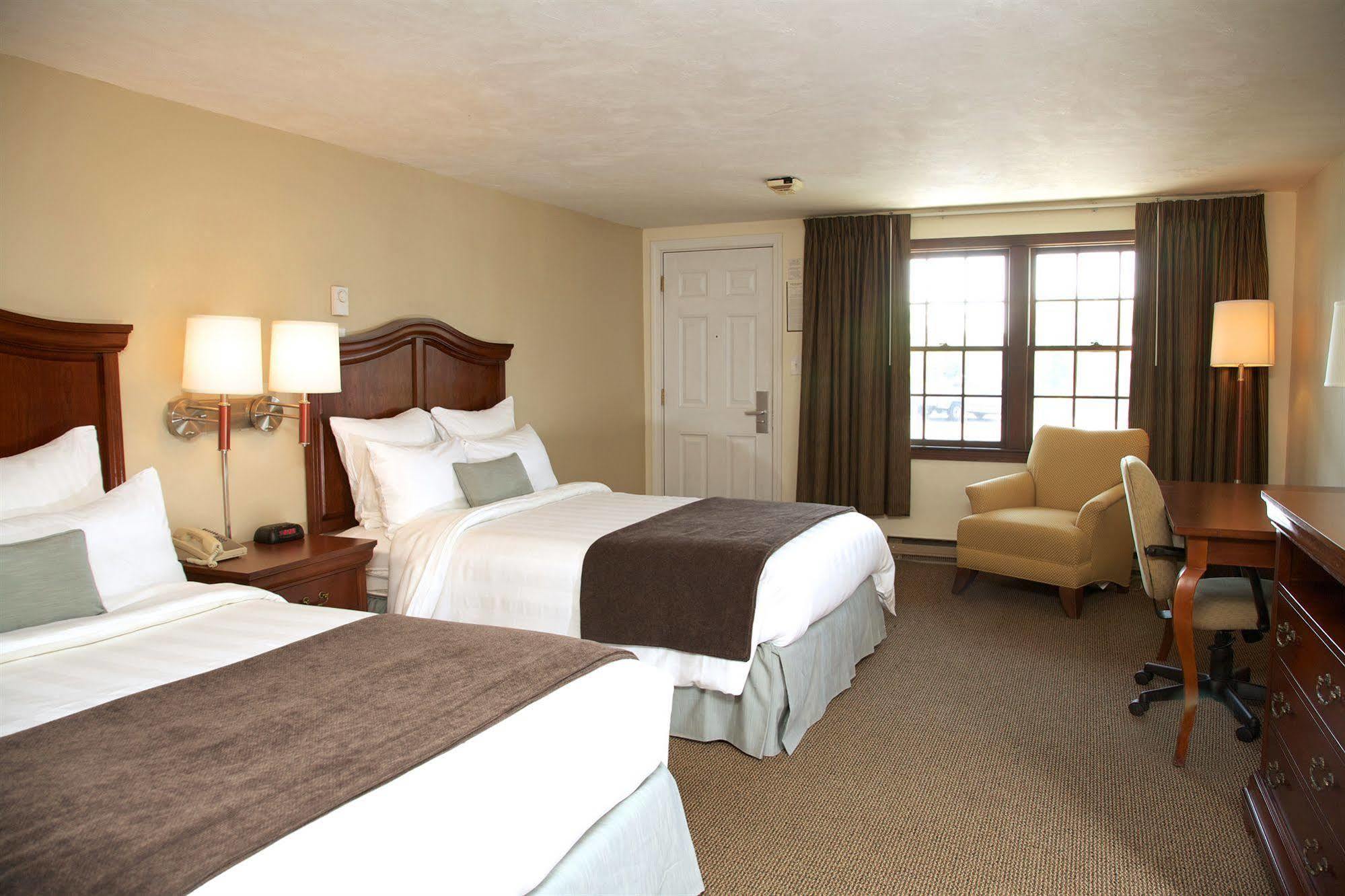 Holiday Hill Inn & Suites Pelabuhan Dennis Luaran gambar