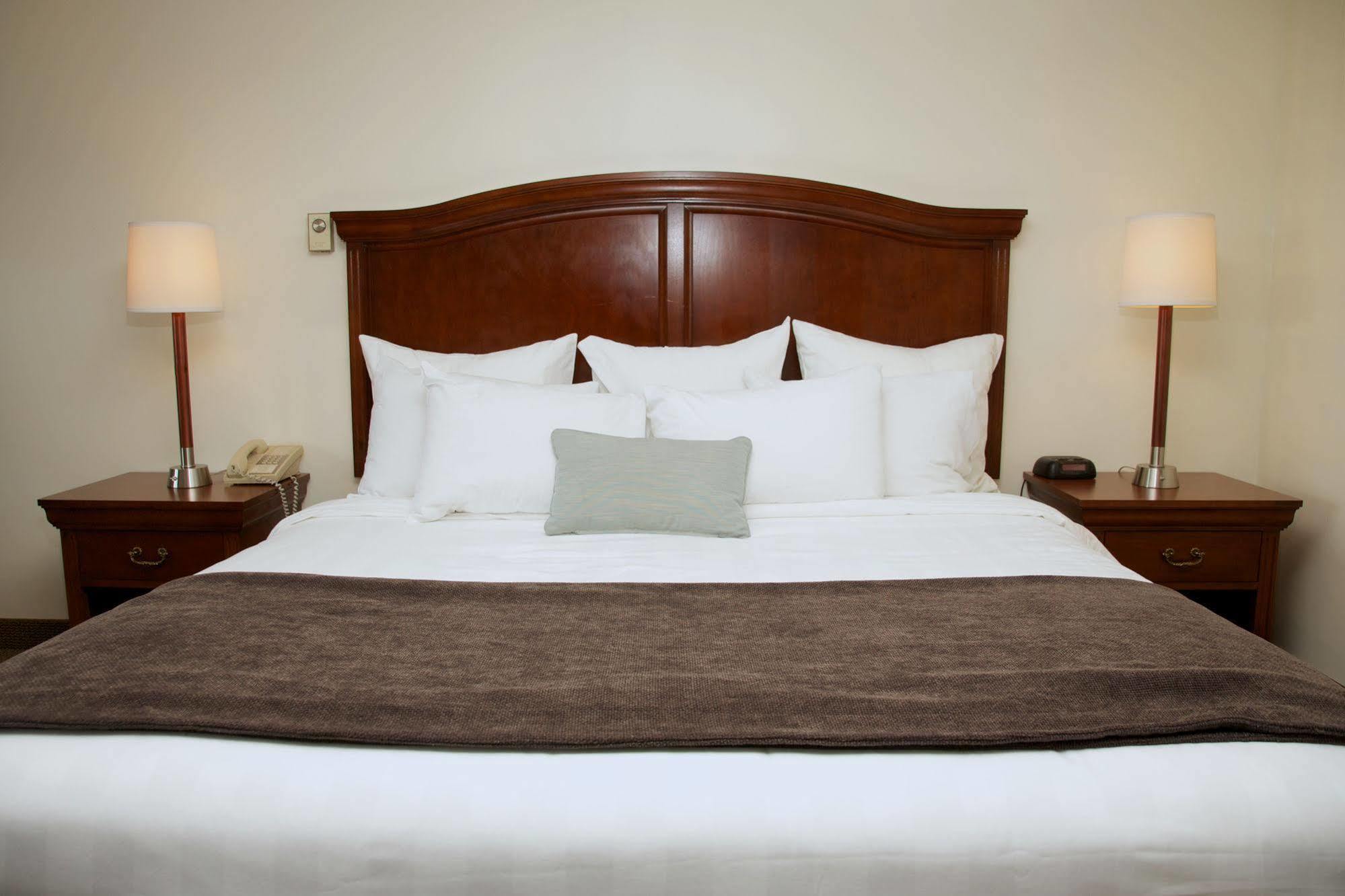 Holiday Hill Inn & Suites Pelabuhan Dennis Luaran gambar