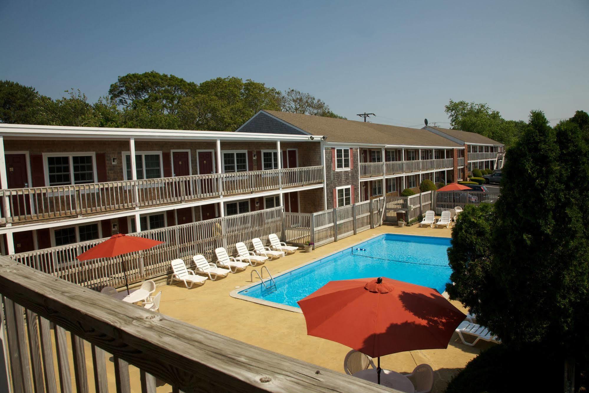 Holiday Hill Inn & Suites Pelabuhan Dennis Luaran gambar