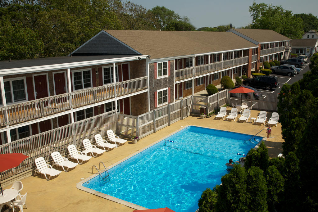 Holiday Hill Inn & Suites Pelabuhan Dennis Luaran gambar